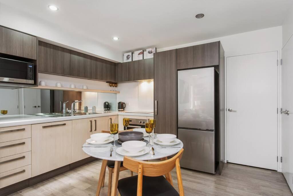 Convenient Urban Townhouse 2 Carparks Available Daire Christchurch Dış mekan fotoğraf