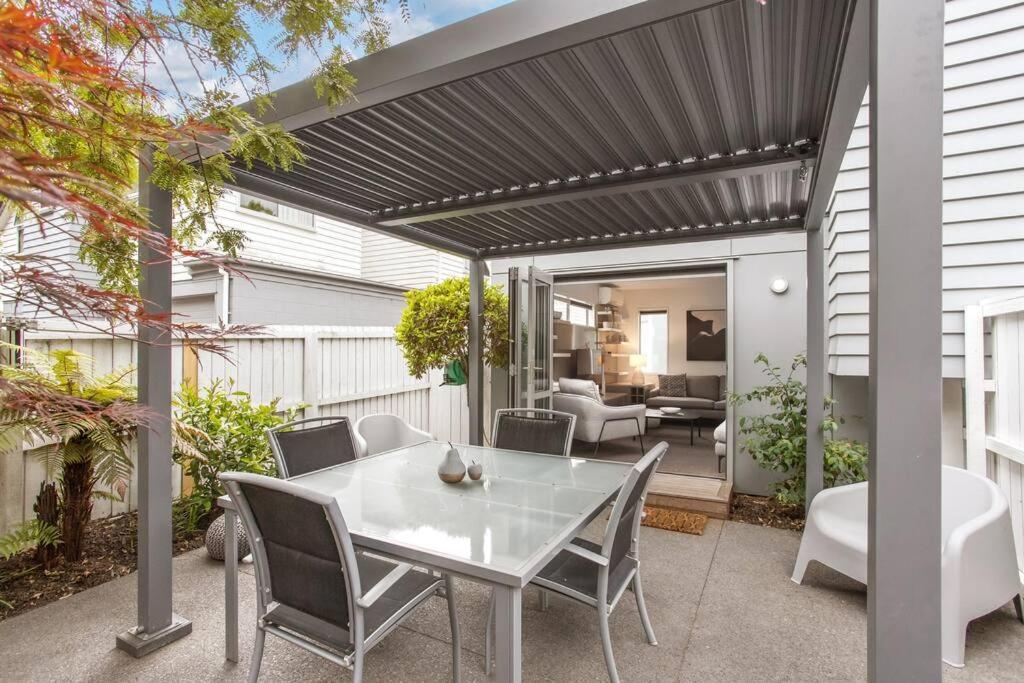 Convenient Urban Townhouse 2 Carparks Available Daire Christchurch Dış mekan fotoğraf